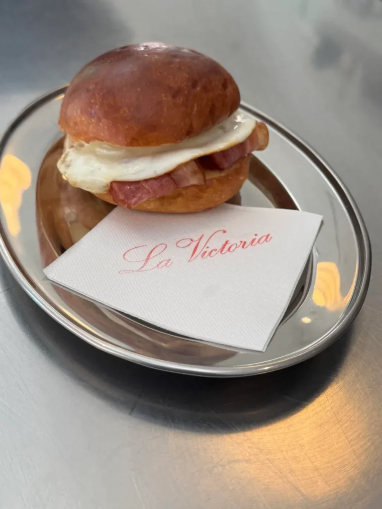 Cafetería especialidad — cafes de especialidad en CAFE BAR LA VICTORIA, Barcelona