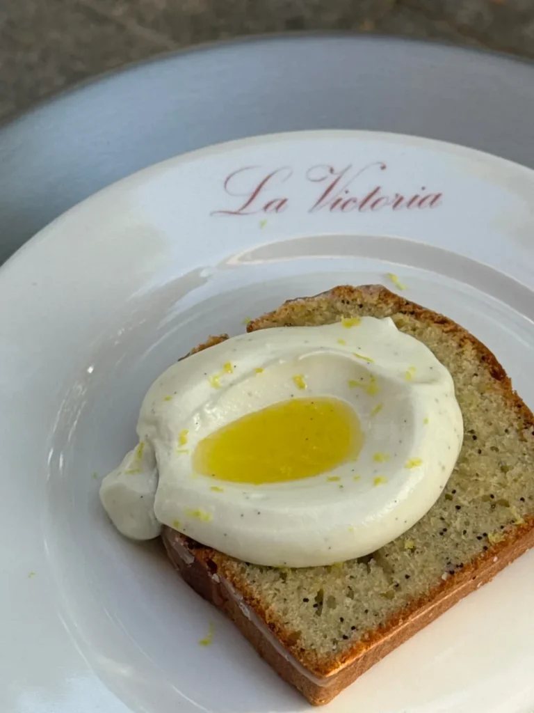 Mejores bares barcelona — bares en gracia en CAFE BAR LA VICTORIA